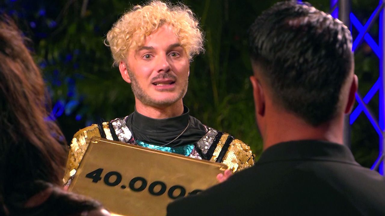Sam Dylan möchte von seinem Gewinn etwas abgeben