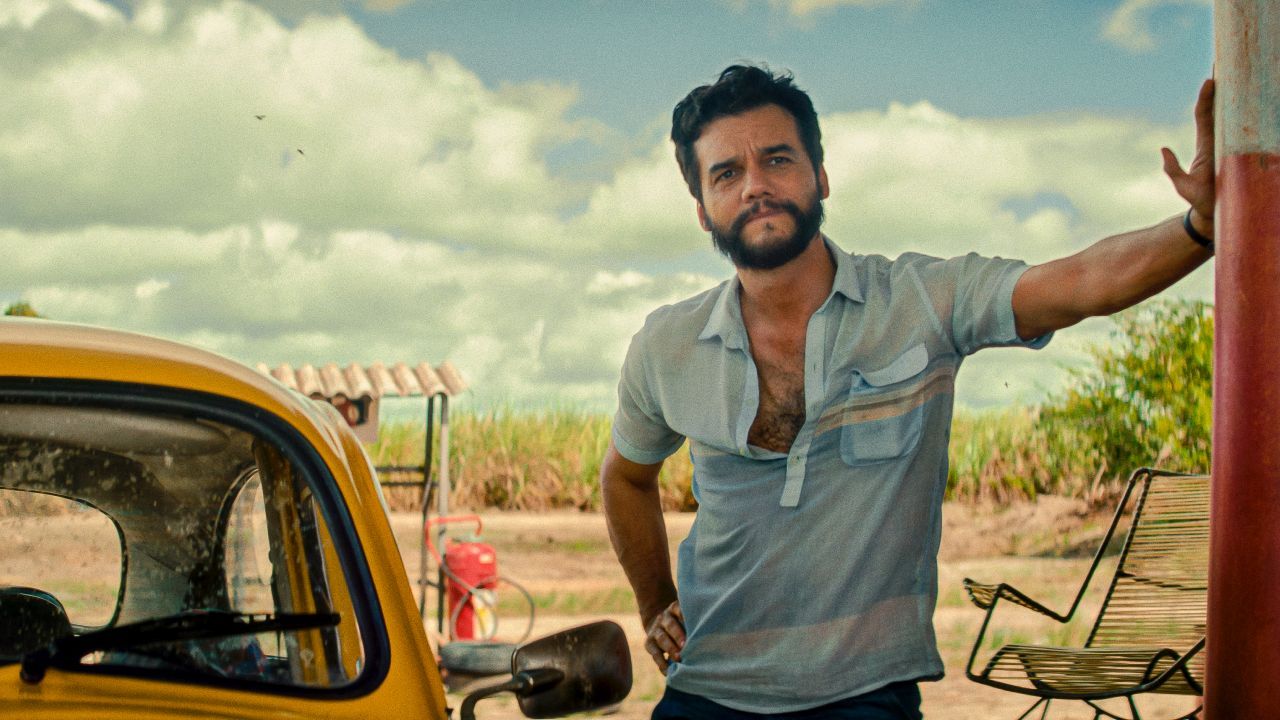 Wie vieles im Film bleibt auch bis zum Schluss vage, ob denn nun eigentlich Marcelo der titelgebende „Secret Agent“ ist oder nicht.