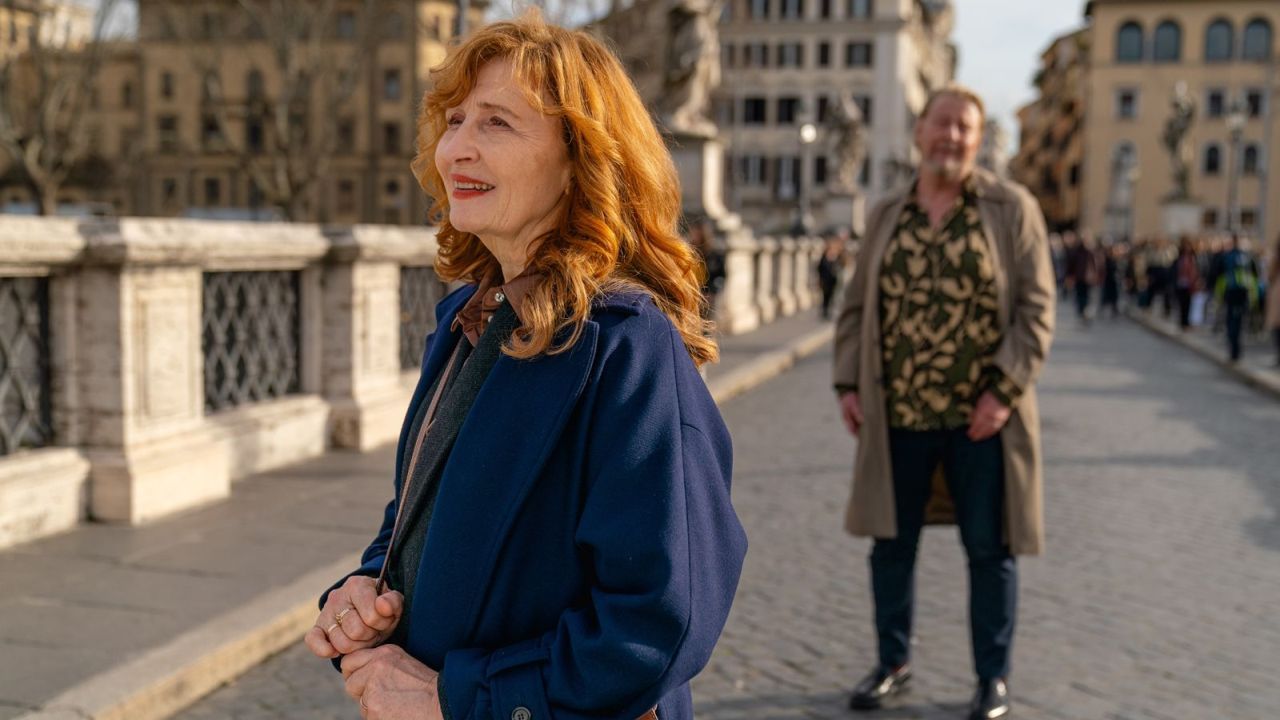 Gerda (Bodil Jørgensen) liebt Rom, seit sie vor vielen Jahren Kunst studiert hat.