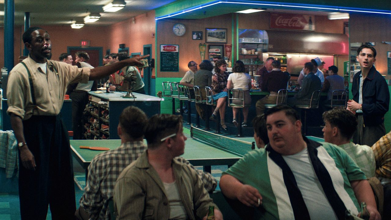 Marty und sein Kumpel finden immer einen Weg, um sich etwas Geld zu ergaunern.