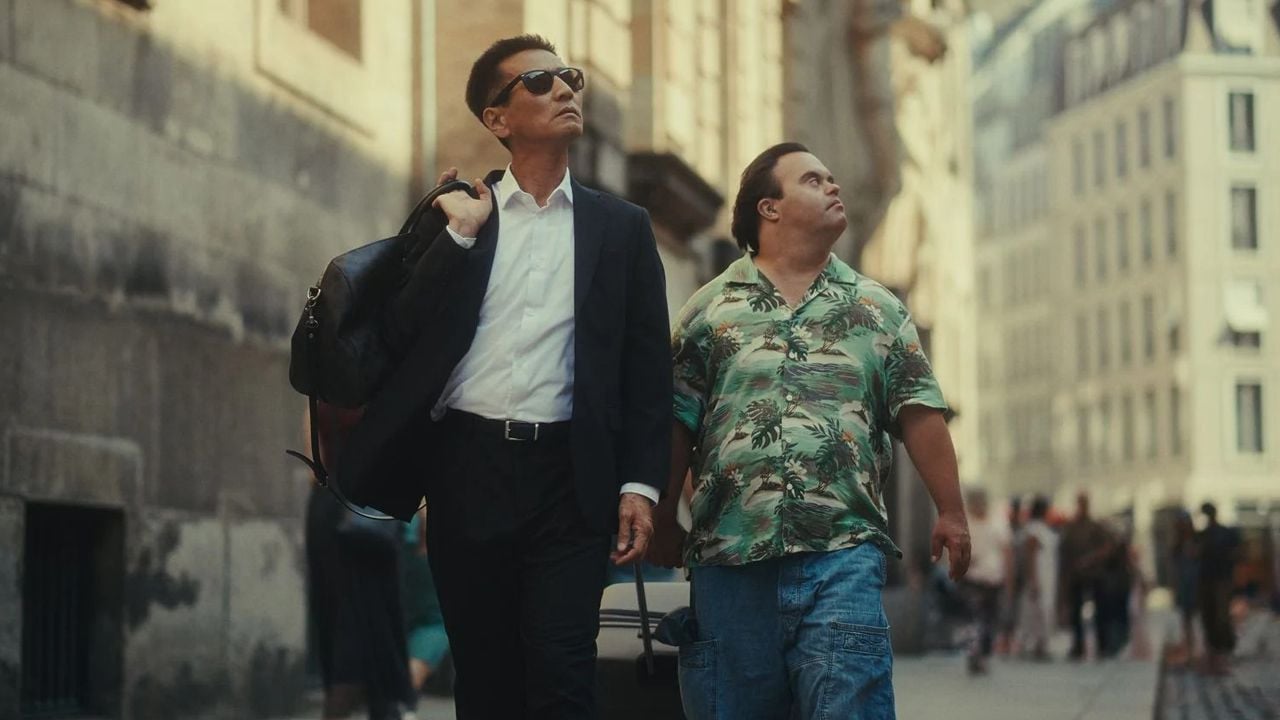 In „Der Frosch und das Wasser“ schickt sich ein ungleiches Duo an, gemeinsam Deutschland zu entdecken.