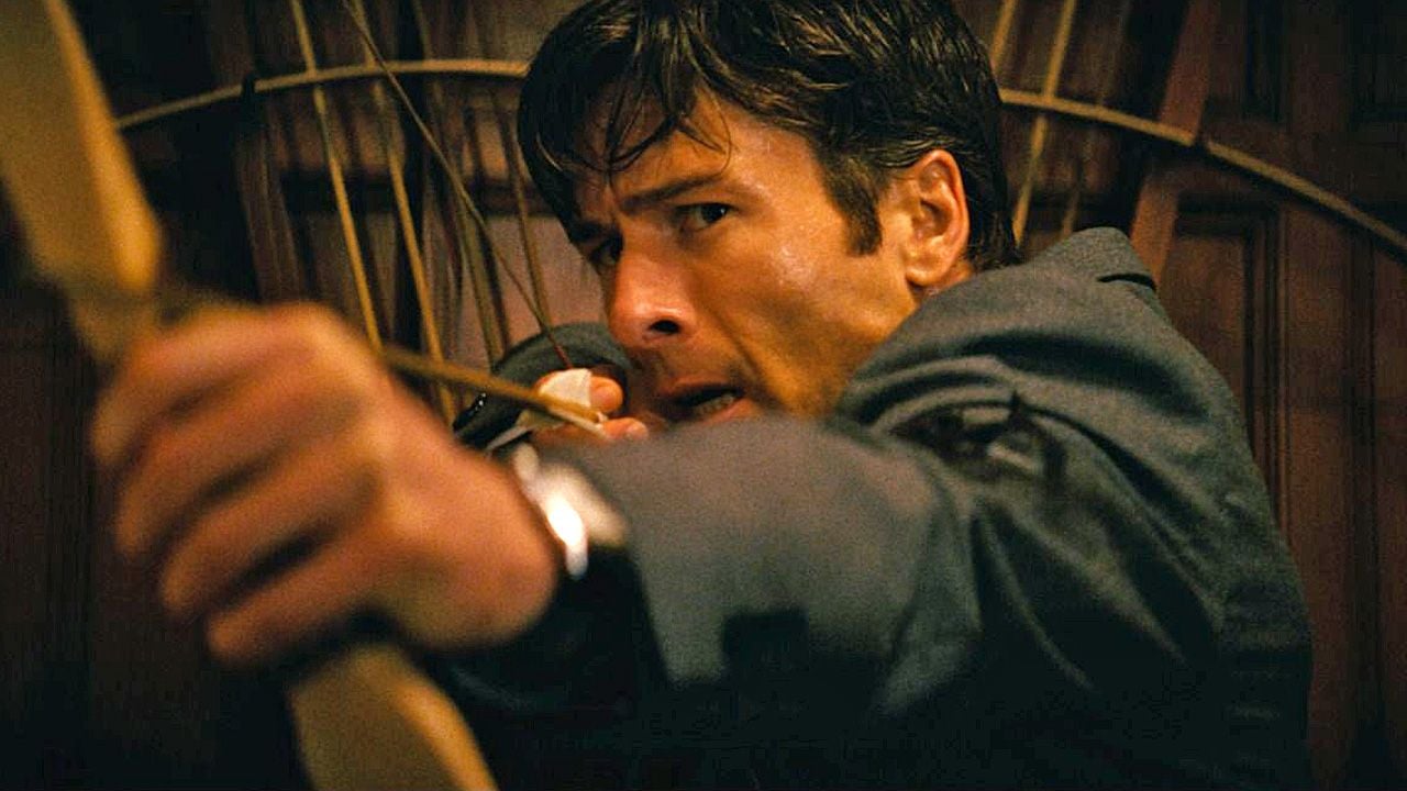 Bei seinem mörderischen Erbschleicher-Feldzug greift Becket (Glen Powell) auf ganz verschiedene Methoden zurück.