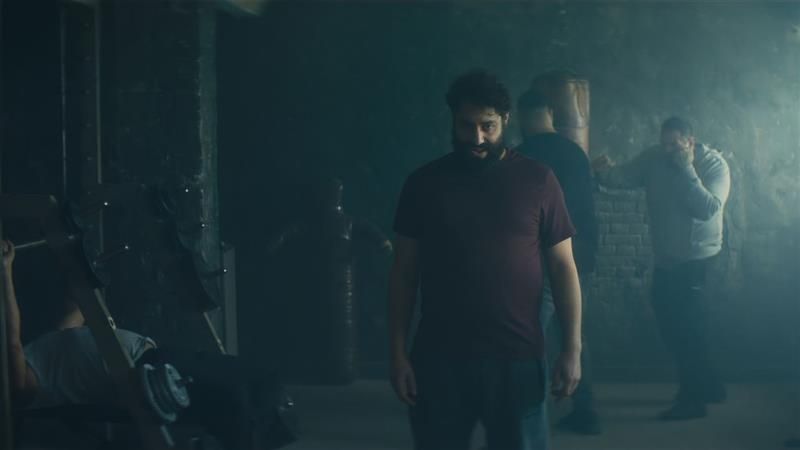 Khalil (Kais Setti) wird zum unberechenbaren Problem für Alex.