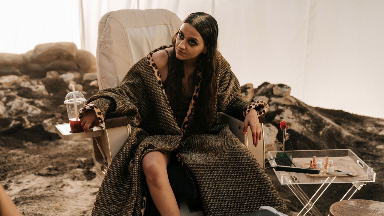 Raschida (Kenda Hmeidan) verfolgt eigene Pläne – und die werden noch für viel Blutvergießen sorgen!