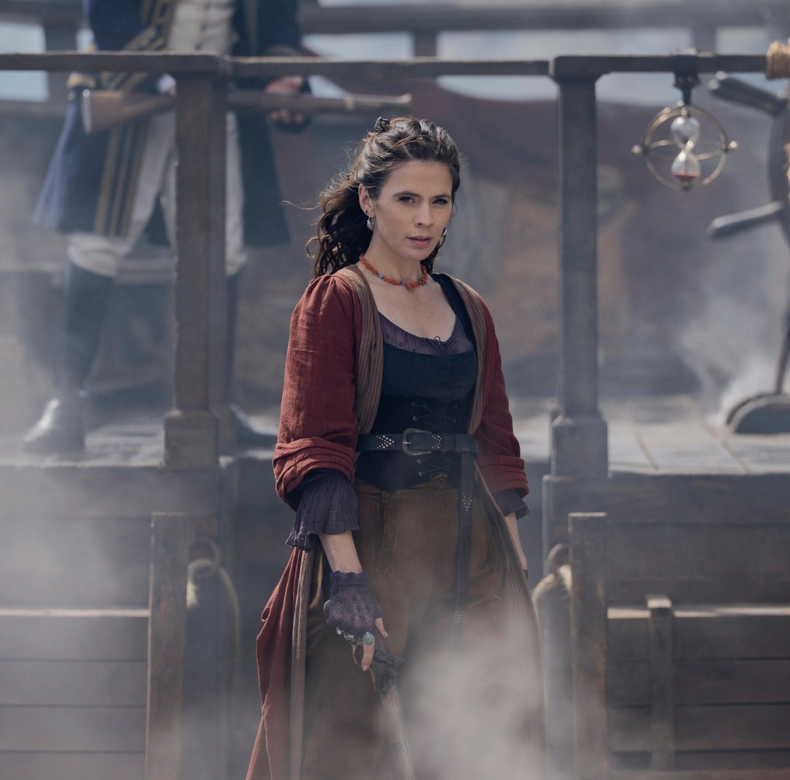 Hayley Atwell als Bess Hawkins