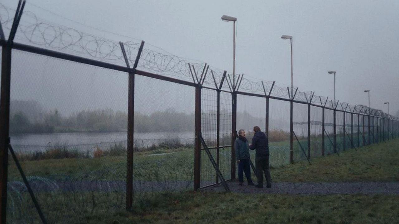 "Ein beklemmendes Warnszenario": Bedrückender Trailer zu "Morgen war Krieg" zeichnet eine düstere Zukunft – exklusiv bei FILMSTARTS