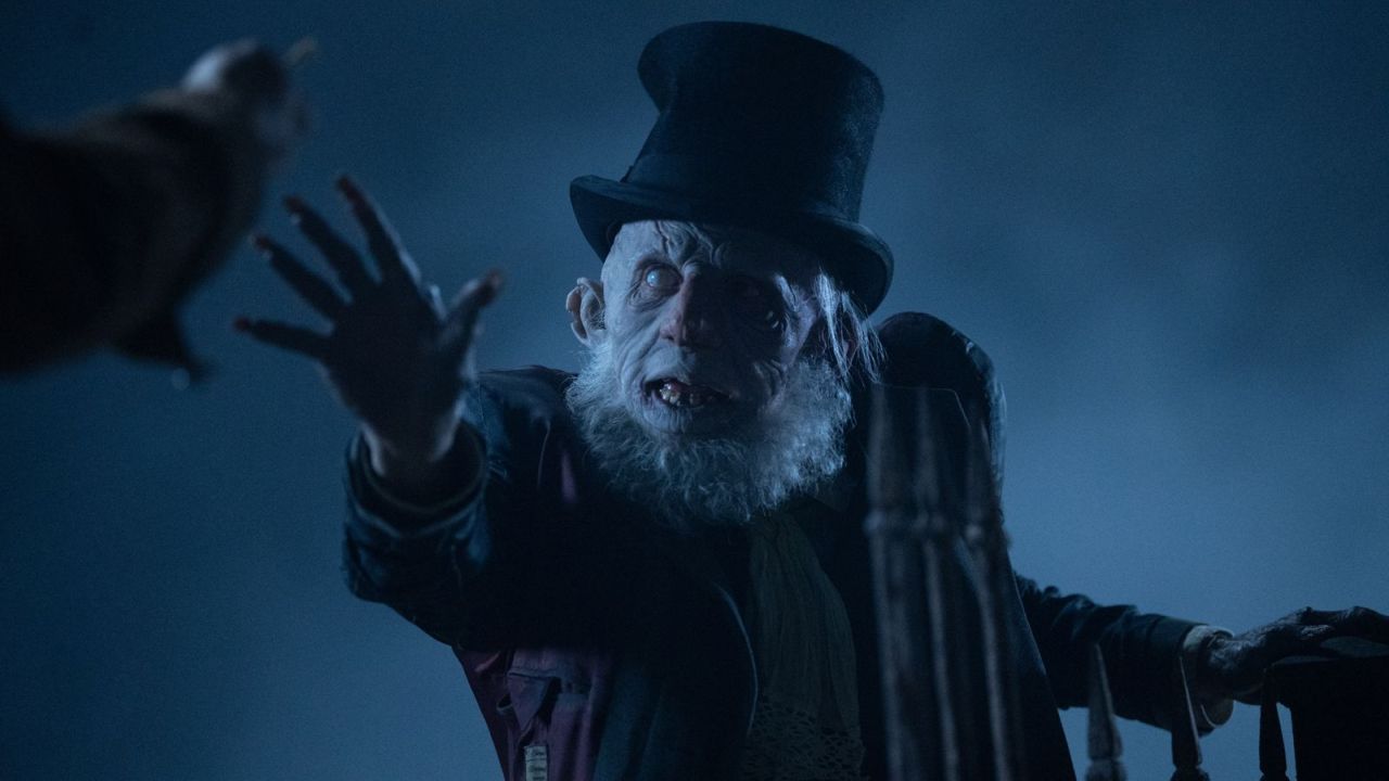 „Hellboy: The Crooked Man“ ist vollgestopft mit albtraumhaften Horroreinschüben. 