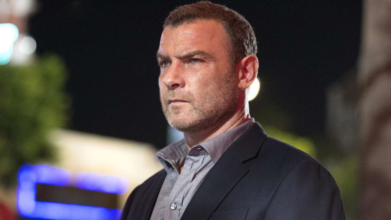Liev Schreiber wird zu Jonah Lynn.