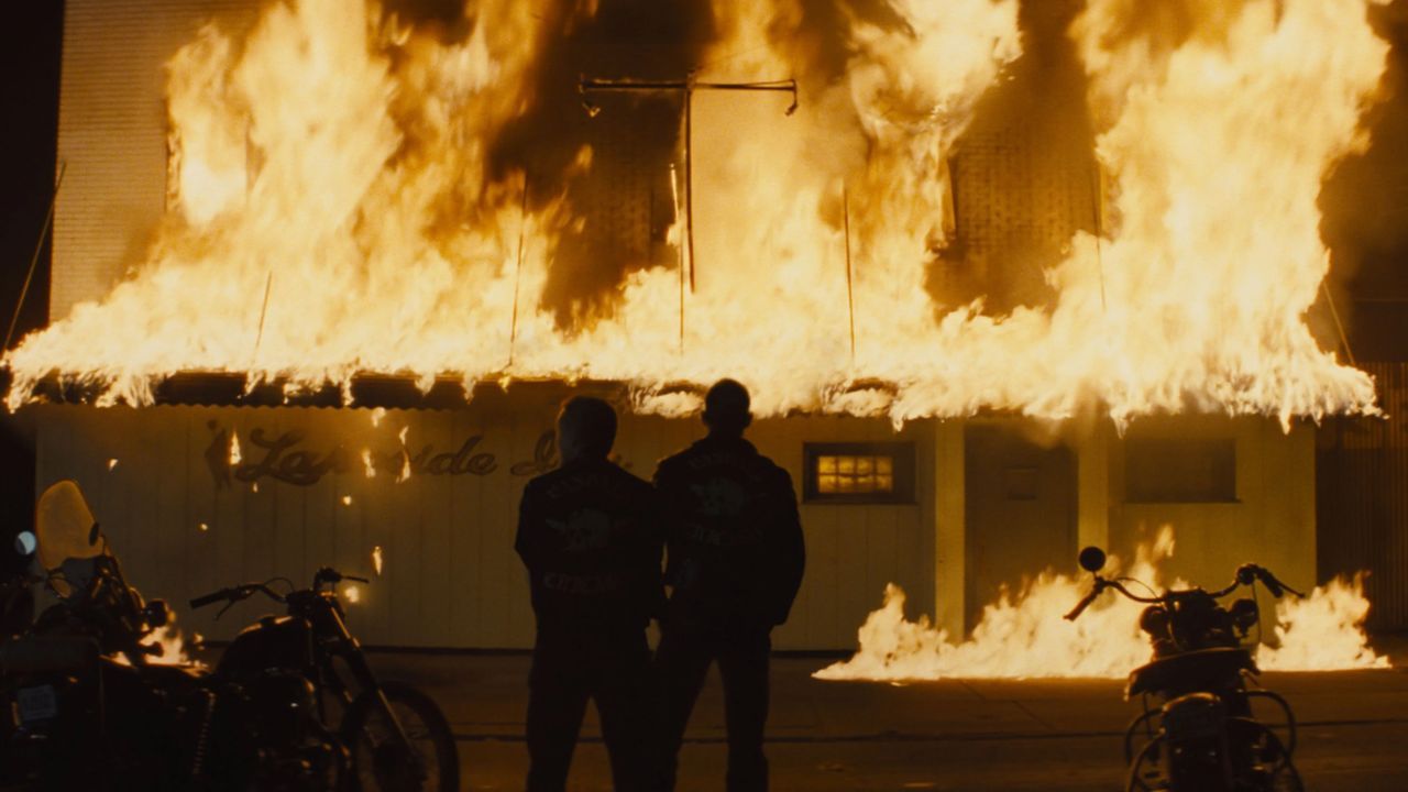 Das Gesetz der Outlaws kann schnell seine hässliche Seite zeigen.