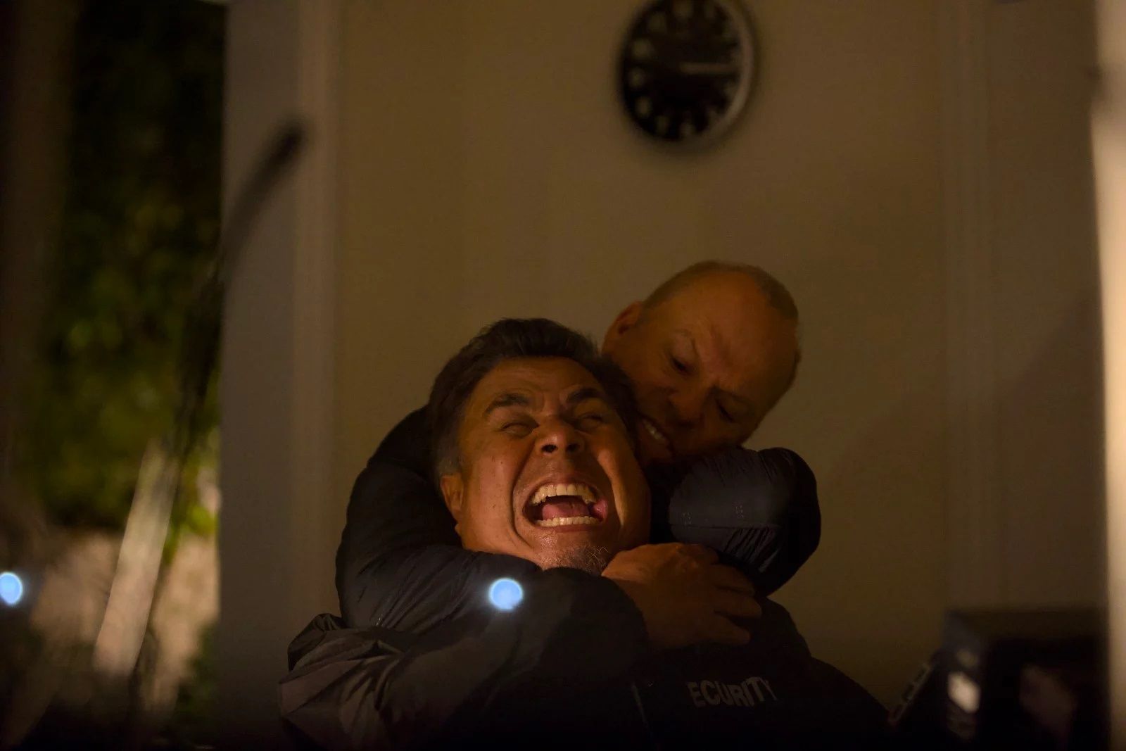 John Knox (Michael Keaton) mag vieles vergessen – aber seine Auftragskiller-Moves hat er immer noch voll drauf.