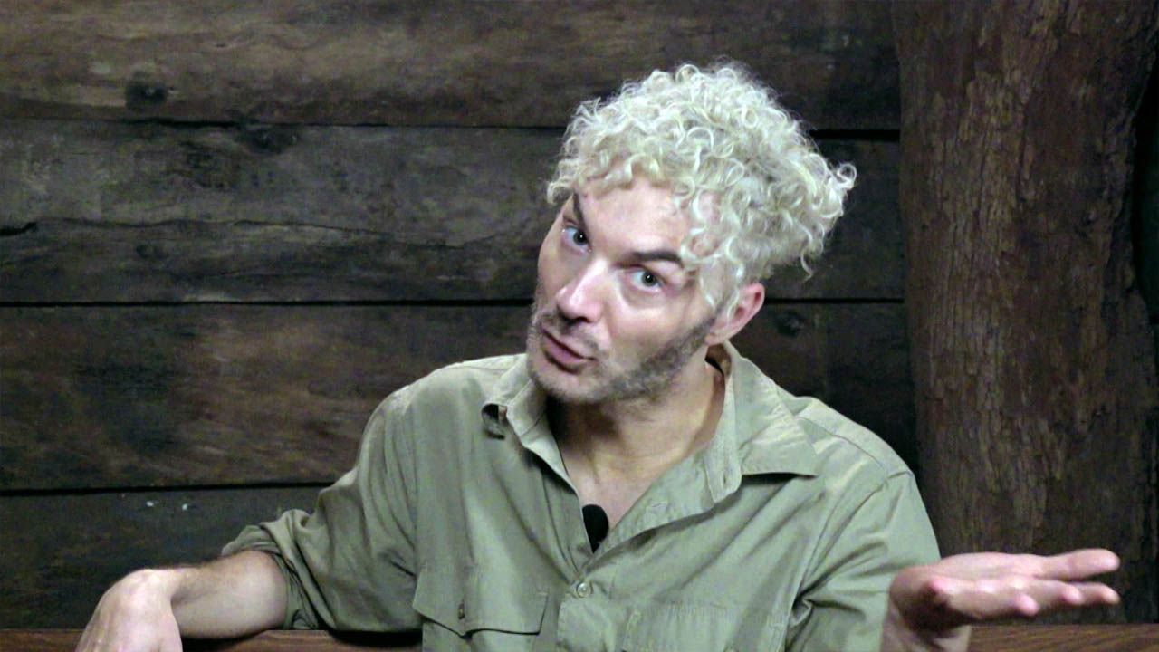 Realitystar Sam Dylan zieht den Hass seiner Konkurrenten auf sich.