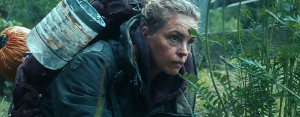 Eine beklemmend realistische Dystopie: Filmkritik zu "Die andere Seite" mit Nina Hoss