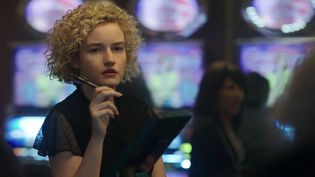 Julia Garner wird zu Shalla-Bal und zum Silver Surfer.