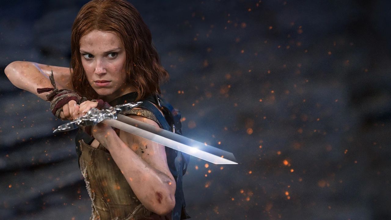 Die körperliche Präsenz von Millie Bobby Brown ist einer der größten Trümpfe von „Damsel“.