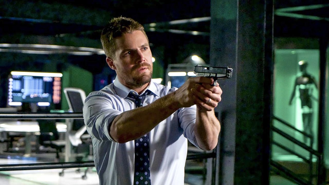 Stephen Amell in 