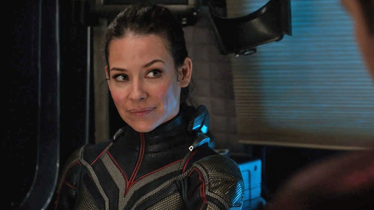 Evangeline Lilla als Hope Van Dyne alias Wasp