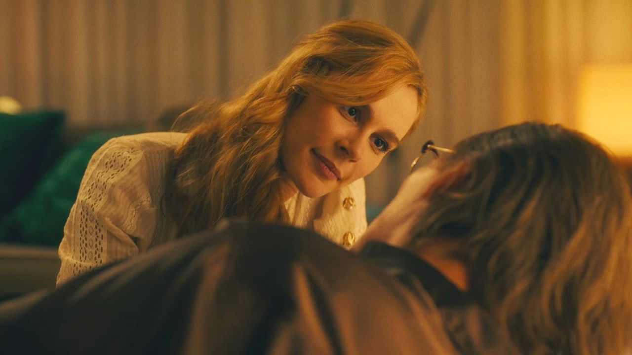 In „Bad Director“ gibt es eine Menge Sexszenen – nur sexy sind die ganz bewusst nicht.