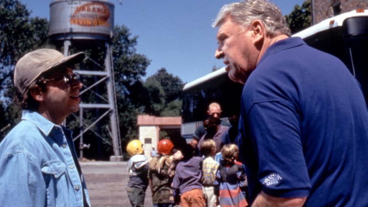 John Madden (rechts) bei einem Cameo-Auftritt in 