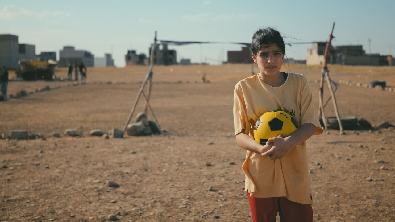 Mona war schon in ihrer syrischen Heimat eine absolute Fußball-Fanatikerin.