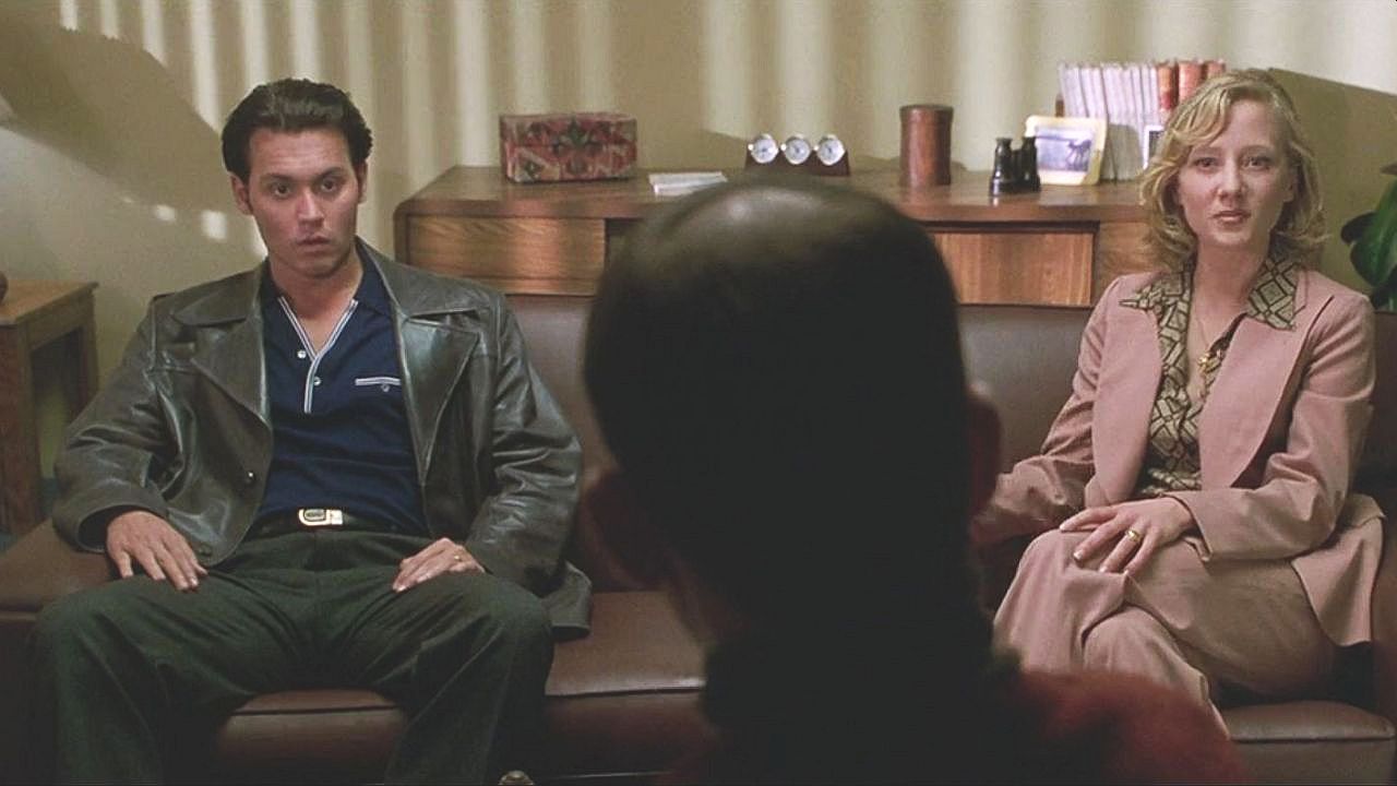 Eine der besten Szenen des Films: Joe/Donnie und seine Frau Maggie bei der Paar-Therapie.