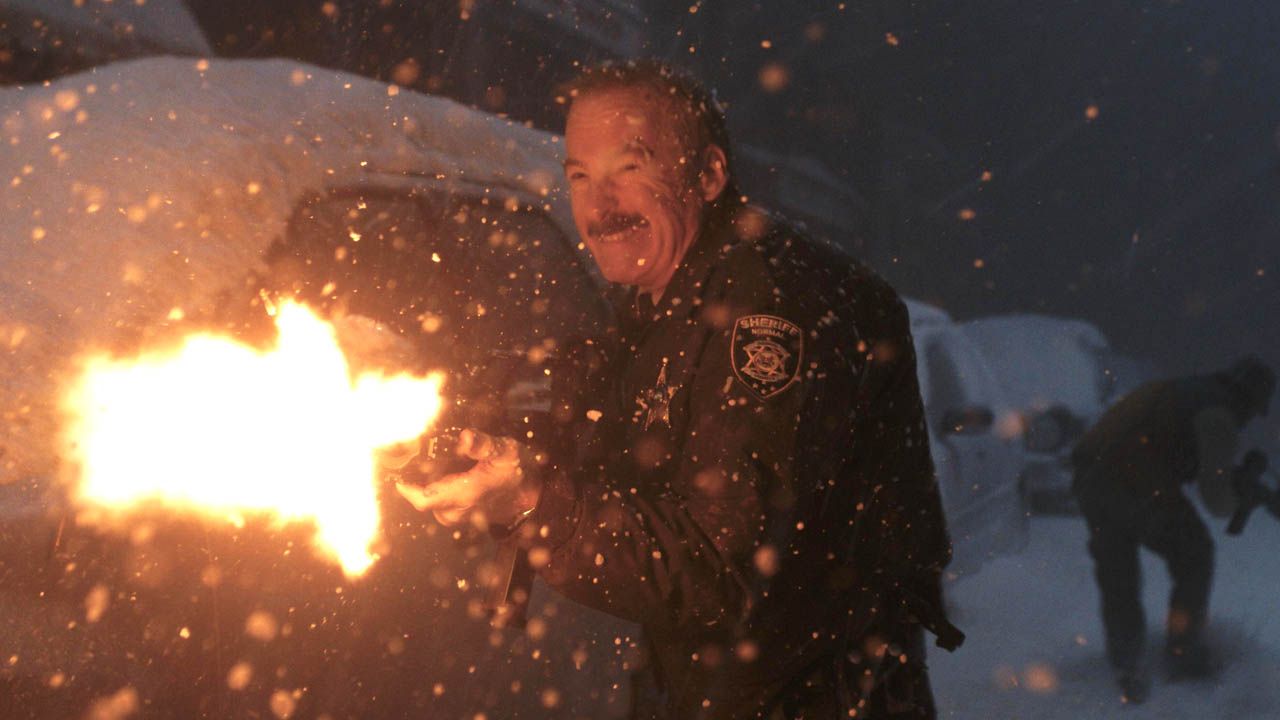 Bald wird in dem einst so verschlafenen Nest aus allen Rohren gefeuert.