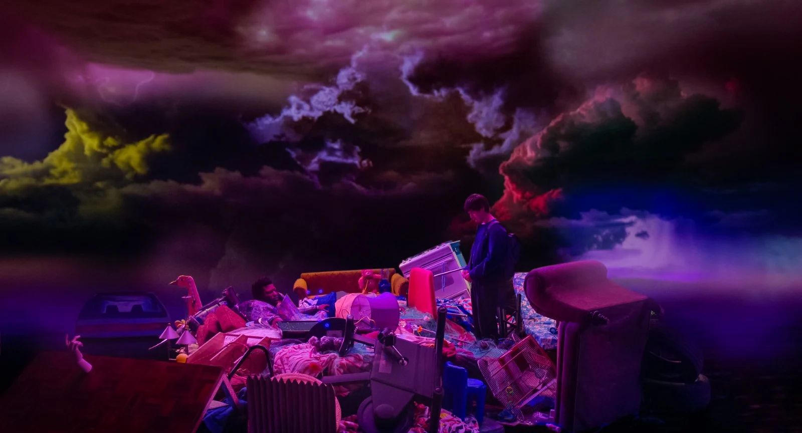 „Problemista“ driftet immer wieder auch in surreale Gefilde ab.