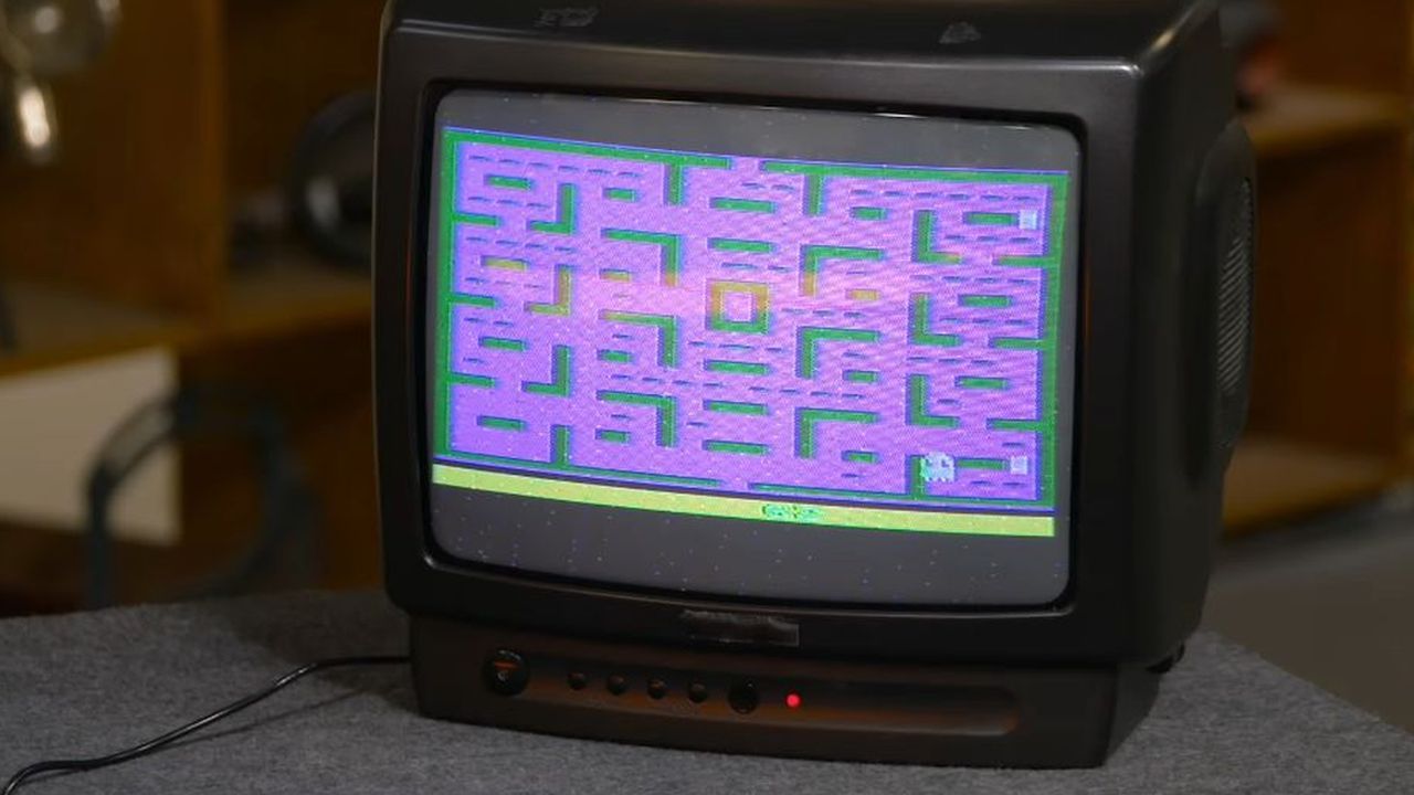 Beim Anblick des historischen Videospiels reißt es die Händler direkt von ihren Stühlen.