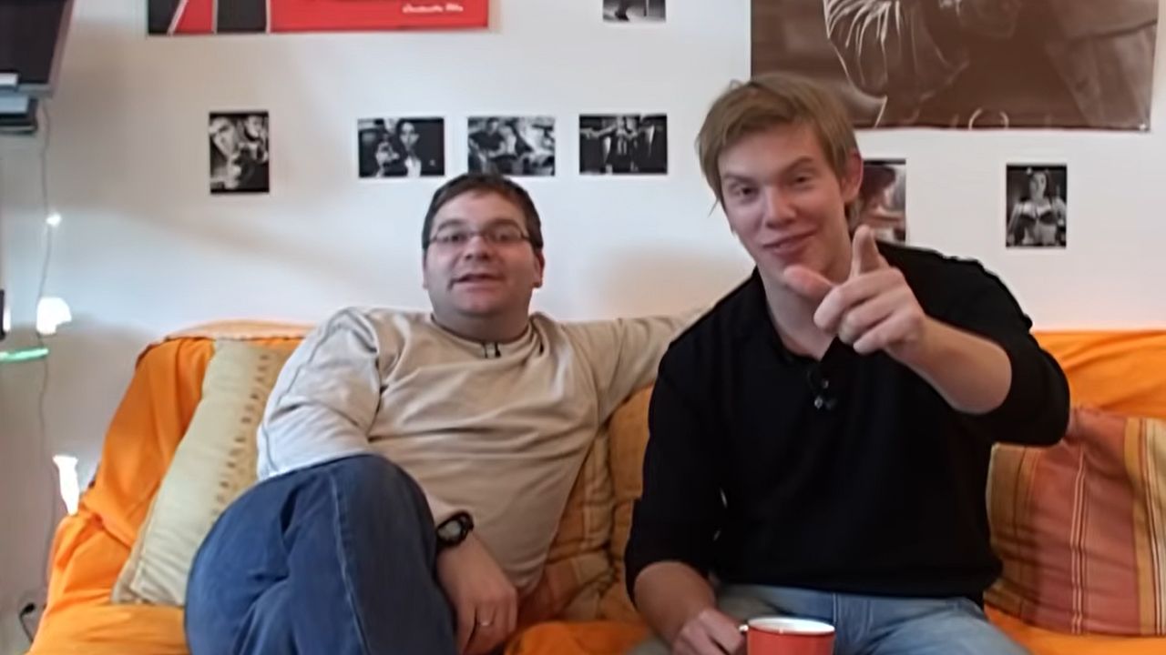 „Elton vs. Simon“ startete 2004 und lief für einige Jahre im Fernsehen.