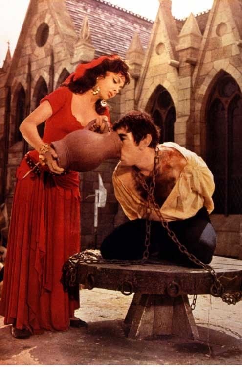 Bild von Der Glöckner von Notre Dame - Bild 4 auf 7 - FILMSTARTS.de