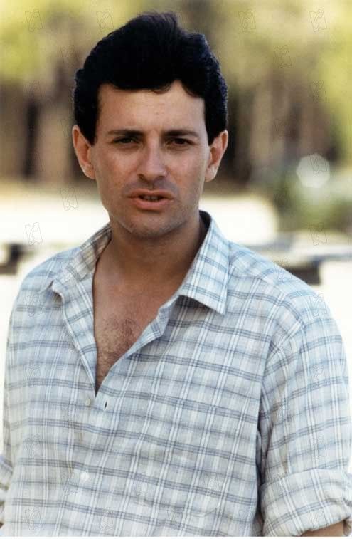 Foto zum Film Verheiratet mit einem Toten Bild 3 auf 6 FILMSTARTS.de