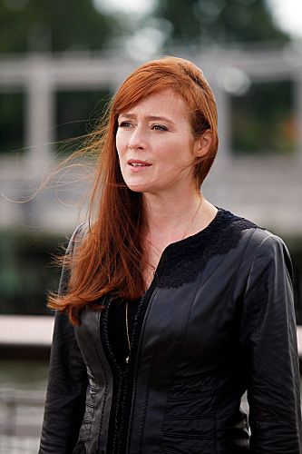 Filme Und Serien Von Jennifer Ehle Bild zu Jennifer Ehle - A Gifted Man : Bild Jennifer Ehle - Foto 24 von