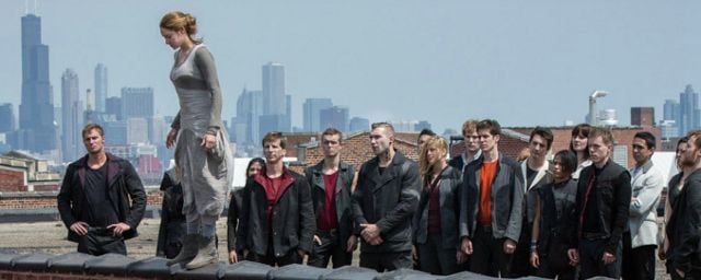 "Divergent Die Bestimmung" Neue Bilder zur SciFi