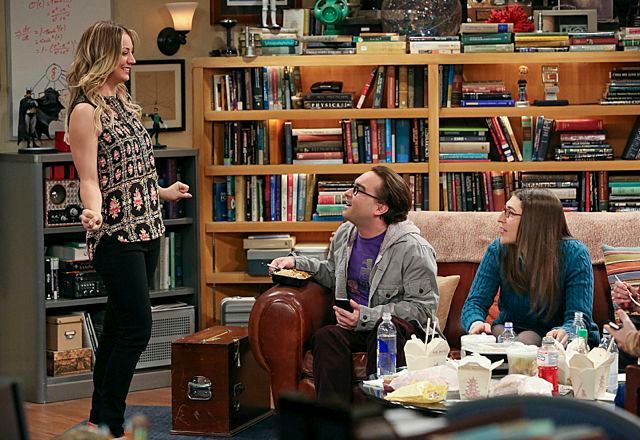 Bild zu Kaley Cuoco - The Big Bang Theory : Bild Mayim Bialik, Kaley ...