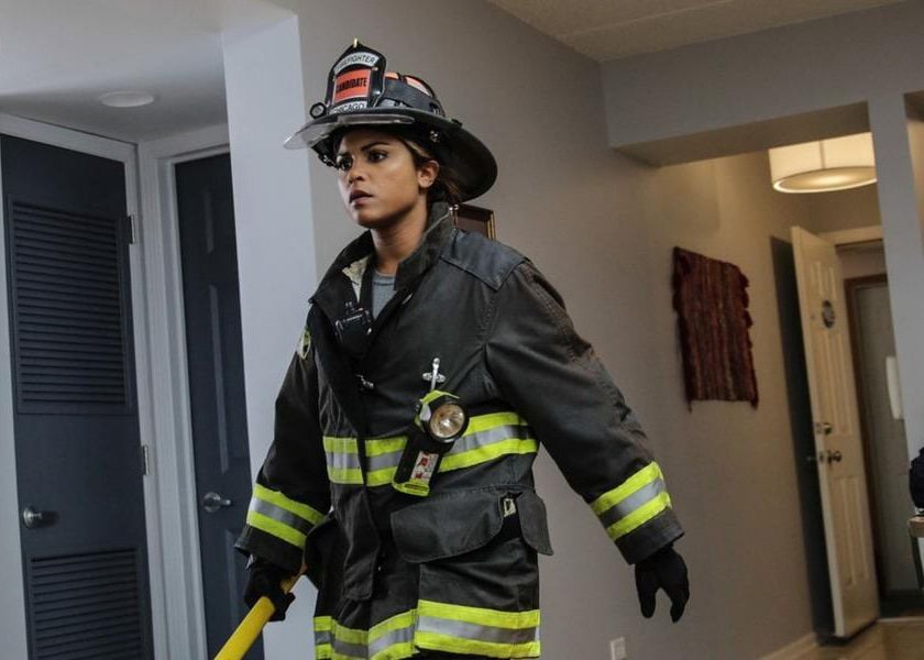 Chicago Fire Bild Monica Raymund 774 von 1098 FILMSTARTS.de
