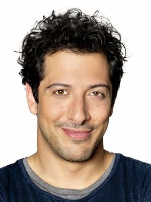 Fahri Yardim Besten Serien Und Filme Filmstarts De