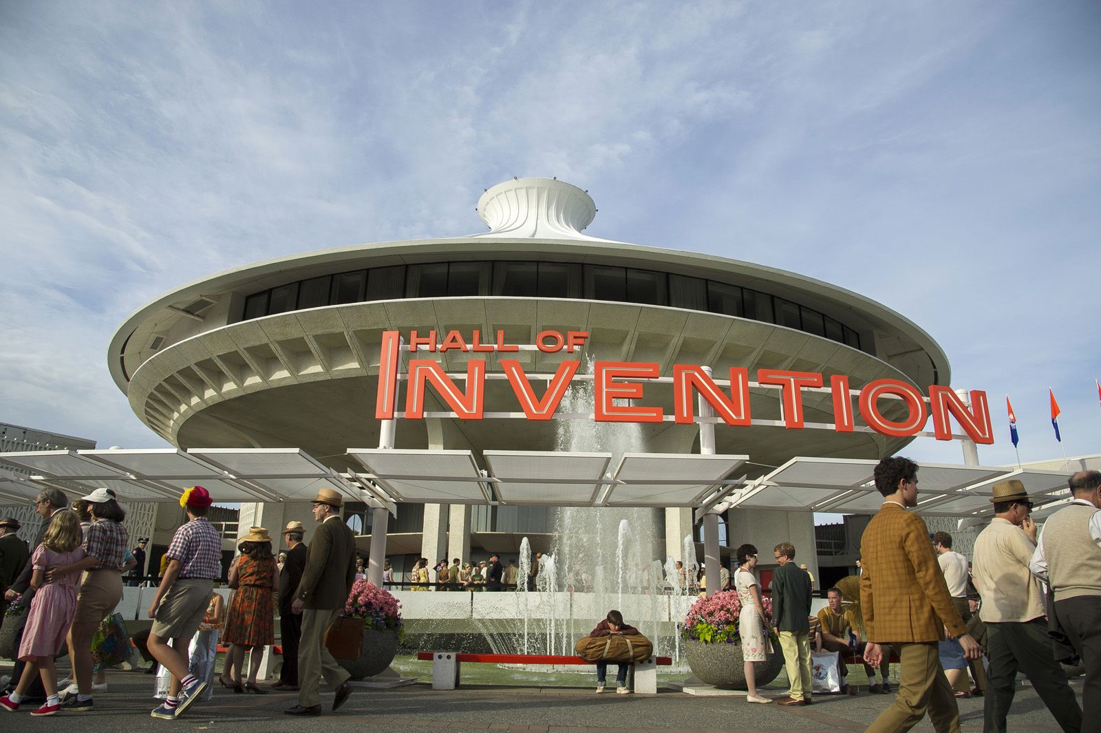 Foto zum Film A World Beyond Bild 32 auf 88 FILMSTARTS.de