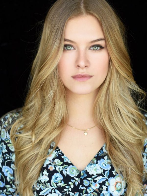 Filme Und Serien Von Tiera Skovbye Tiera Skovbye - FILMSTARTS.de