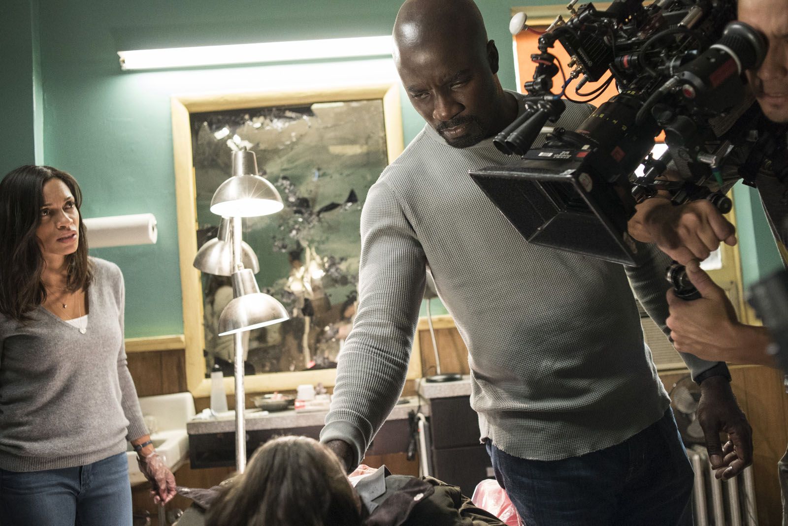 Filme Und Serien Von Mike Colter Bild zu Mike Colter - Bild Mike Colter, Rosario Dawson - Foto 62 von 98