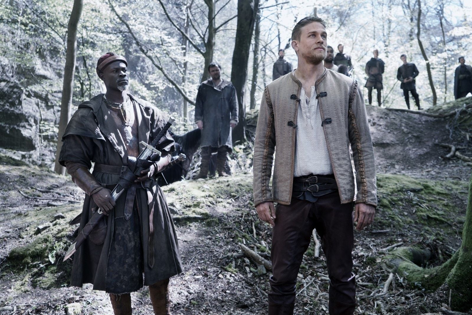Bild zu Charlie Hunnam - King Arthur: Legend Of The Sword : Bild Djimon ...