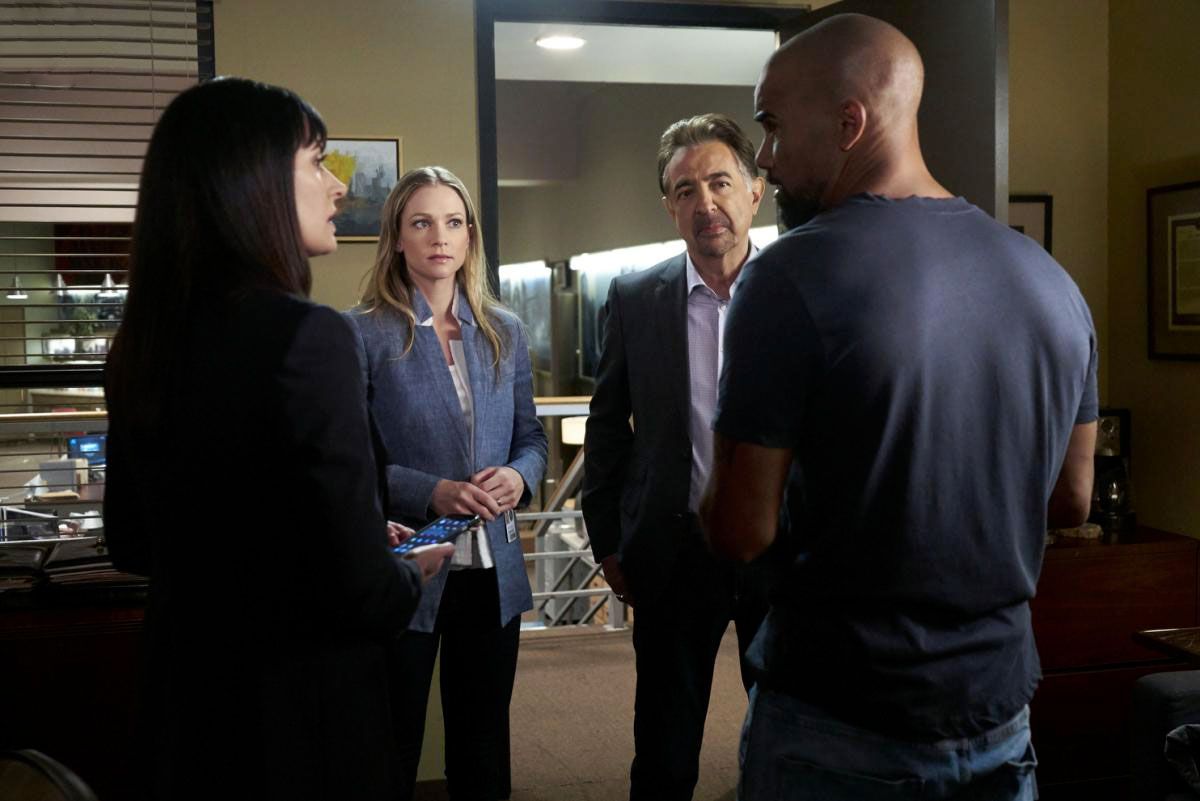 Criminal Minds Bild A J Cook Joe Mantegna 189 Von 765 FILMSTARTS de