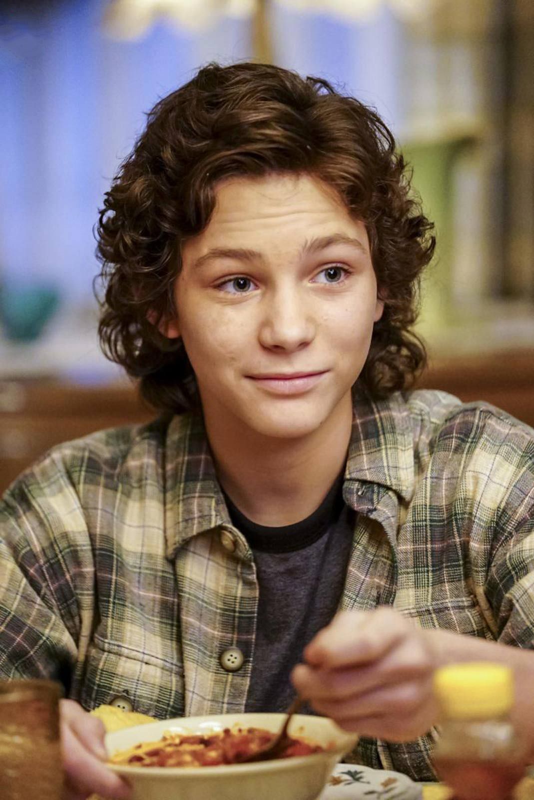 Bild zu Montana Jordan Young Sheldon Bild Montana Jordan Foto 35