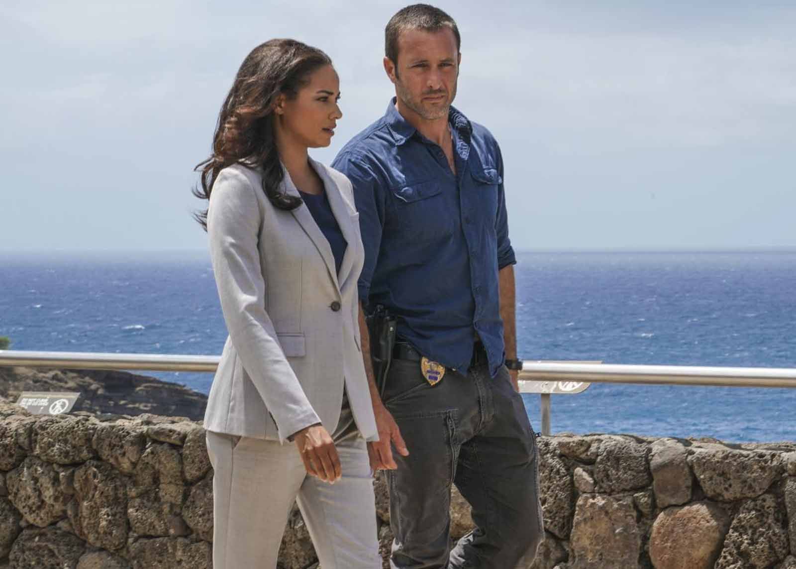 Hawaii Five-0: Bild Alex O'Loughlin, Rochelle Aytes - 201 Von 1176 ...