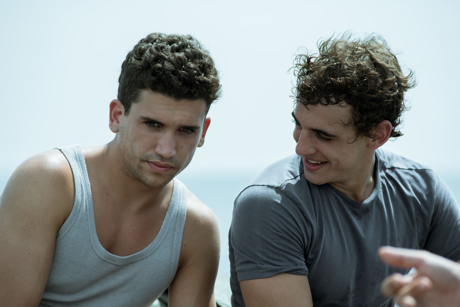 Haus des Geldes Bild Jaime Lorente, Miguel Herrán 54 von 84 FILMSTARTS.de