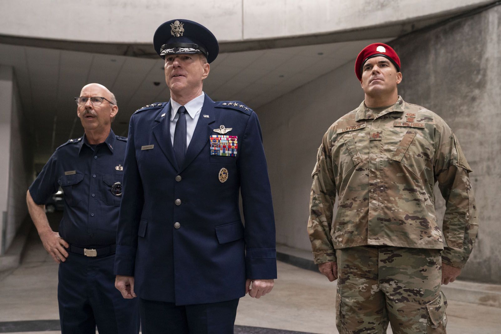 Space Force Space Force Bild Brandon Molale, Noah Emmerich, Don Lake 11 von 76 FILMSTARTS.de