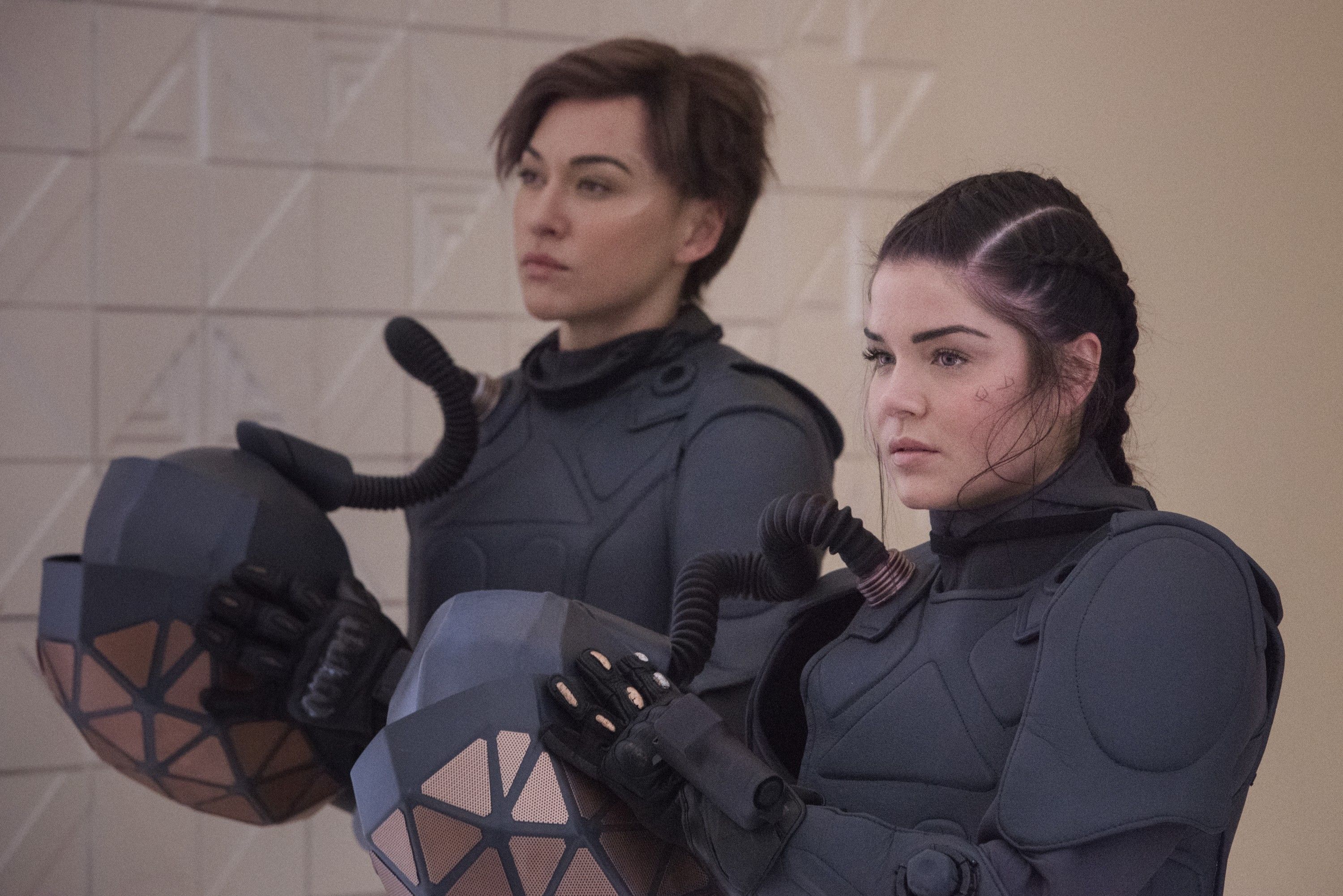 Bild zu Tasya Teles The 100 Bild Marie Avgeropoulos, Tasya Teles