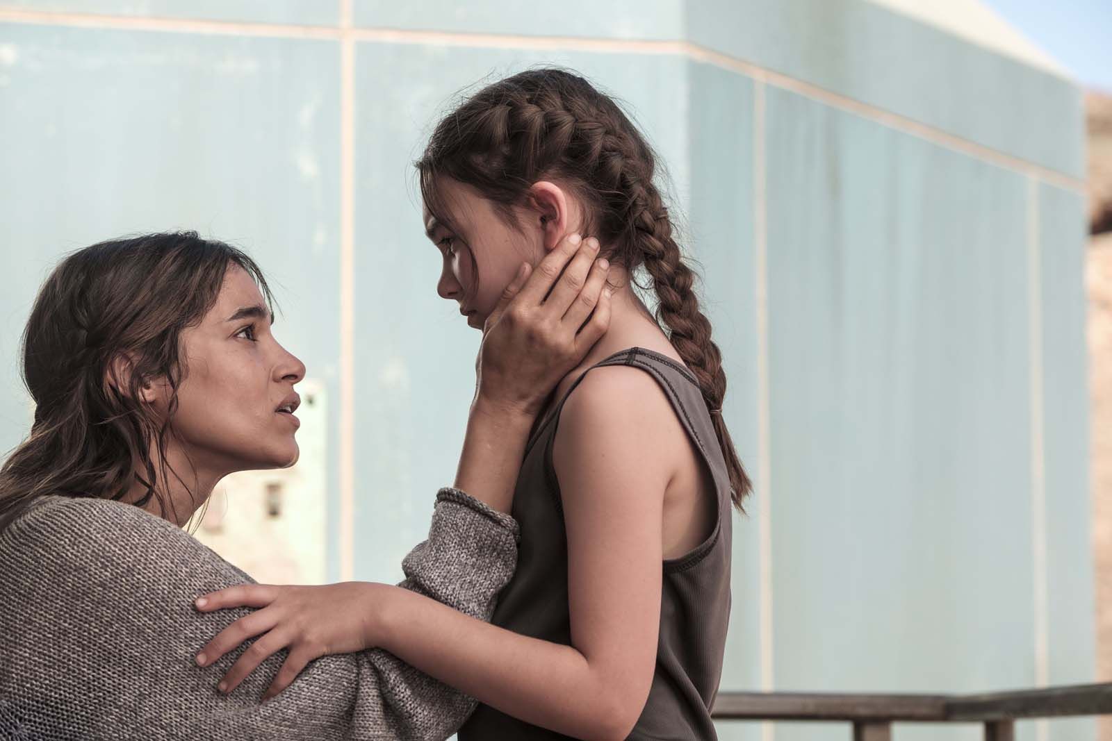 Bild zu Sofia Boutella - Life In Space : Bild Sofia Boutella, Brooklynn  Prince - Foto 20 von 82 - FILMSTARTS.de