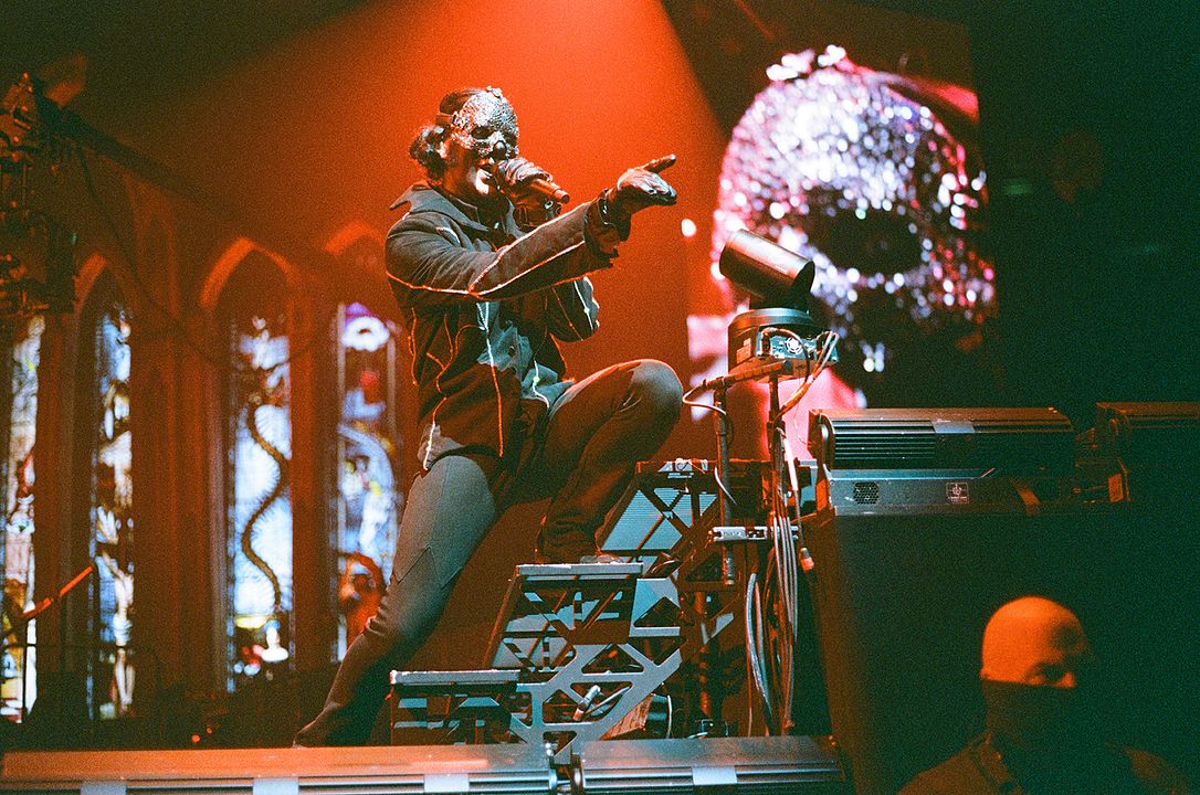 GHOST: 2 Big To Rig : Bild Tobias Forge, GHOST 
