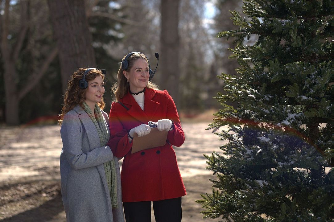 Verlobung unter dem Weihnachtsbaum : Bild Brittany Bristow, Megan Tracz