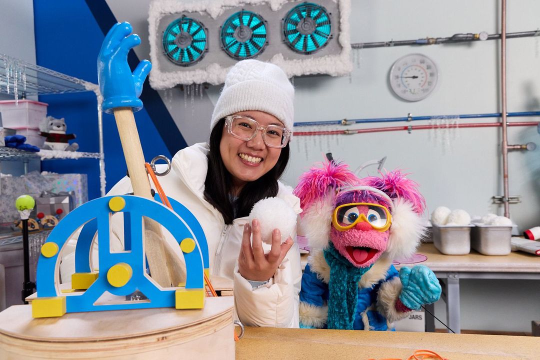 Frohe Schenknacht mit Elmo und Mark Rober : Bild Bam Singhasaneh