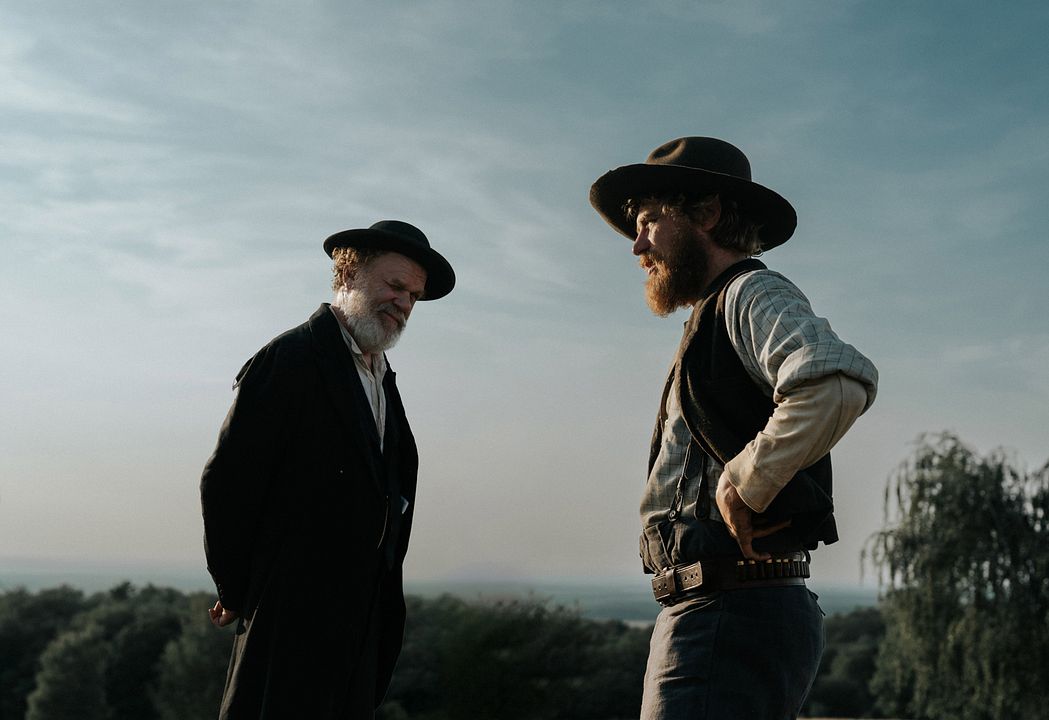 A Prayer For The Dying : Bild Johnny Flynn, John C. Reilly